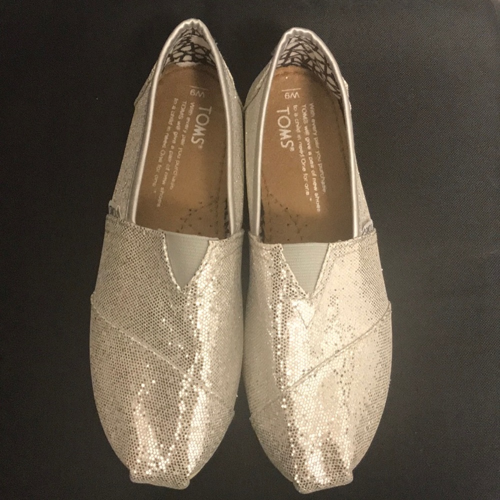 TOMS Silver Sparkle NEW